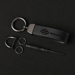 Luxury Genuine Leather Keychain Car Key Ring Holder Jewelry Custom Gift For Nissan X-trail Qashqai Juke Rogue Altima Leaf Car