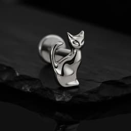 Right Grand ASTM F136 Titanium Black Cat Cartilage Earring 16G Gothic Halloween Helix Tragus Stud Piercing Jewelry