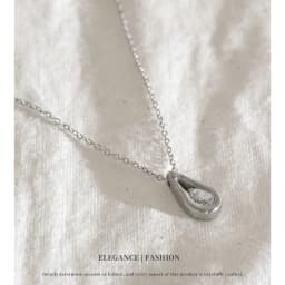 NiNice Stainless Steel Teardrop Pendant Necklace Inlaid Pear‑Shaped Sparkling Cubic Zirconia Dainty High Quality Chain Everyday