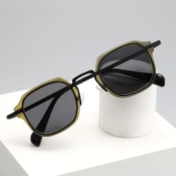 UVLAIK Metal Punk Sunglasses Women Luxury Brand Vintager Sun Glasses Men Irregular Square Hip Hop Sunglass Shades UV400