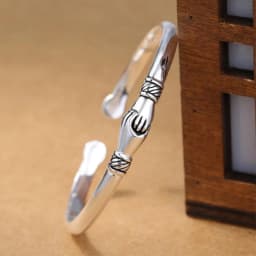 New Retro Female 925 Sterling Silver Jewelry Bracelets Opening Handshake Creative Friendship Bangles SL004
