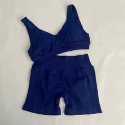 Women's Seamless Gym Set Scoop Backless Sports Bra V Neck Top with Scrunch Shorts Yoga Workout Outfit Fitness Clothing