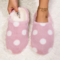 Winter Women's Heart-Shaped Slippers Love Mute Soft Sole Shoes Indoor Comfortable Cute Silent Carpet Light Living Room