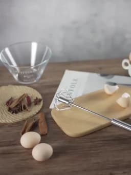 Semi-automatic Egg Beater 304 Stainless Steel Egg Whisk Manual Hand Mixer Self Turning Egg Stirrer Kitchen Accessories Egg Tools