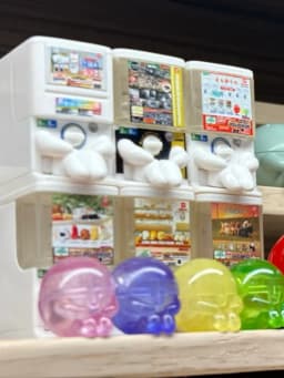 Bandai Machiboke Series Gashapon Capsule Toy Glowing Bread Egg Mechanism Animal Decorative Figure For Collectors