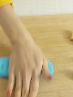 Garlic Stripper Tube Peeling Garlic Peeling Silicone Garlic Peeler Peel Easy Useful Easy Kitchen Tools Non-toxic Safety Gadget