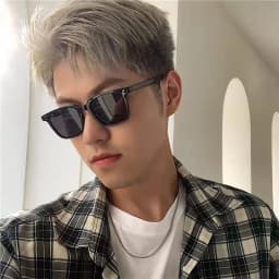Retro Ultra light Rivets Square Sunglasses Women Fashion Brand Designer Rectangle Eyewear UV400 Men Sun Glasses