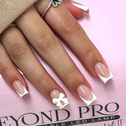 24Pcs White French Press On Nails 3D Bow Design Full Cover Wearable False Nails Short Square Head Ballet Fake Nails For Women
