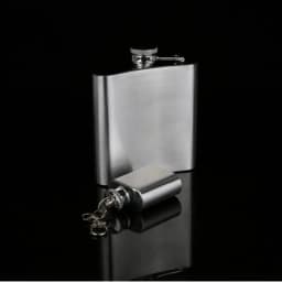 1/2/3/4/5/6/7/8/9/10/12/18oz Stainless Steel Hip Flask with Funnel Pocket Hip Flask Alcohol Whiskey Hip Flask Screw Cap