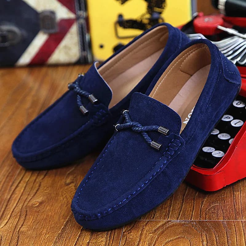 Men Loafers Business Shoes Suede Leather Soft Sole Male Casual Shoes Retro Flat Dress Shoes Moccasins Designer Slip on Men Shoe