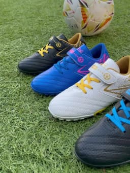 New Children Soccer Boots Sports Society Field Boy Football Shoes Futsal Fast Indoor Sneaker Original Ankle Cleats Football Boot
