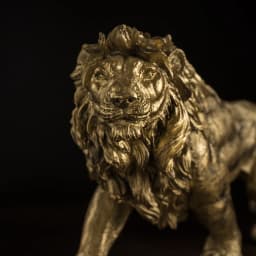 NORTHEUINS Resin Golden Lion King Figurines Home Office Desktop Modern Animal Statue Decoration Accessories Living Room Decor