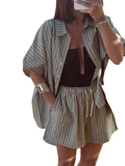Summer Women's Striped Shirt Casual Shorts Suit Women's Two-piece Set Loose Beach Style Women's Knitted Suit Matching Pants