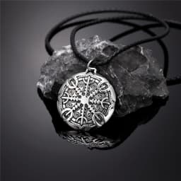 Never Fade Norse Compass Gold Color Necklace Men Vikings Runes Stainless Steel Trident Vegvisir Amulet Pendant Icelandic Jewelry