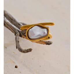 Yhpup 2025 Baroque Simulated Pearls Vintage Ring for Women 18K Golden Plated Distinctive Fashion Attractive Finger Charm Jewelry