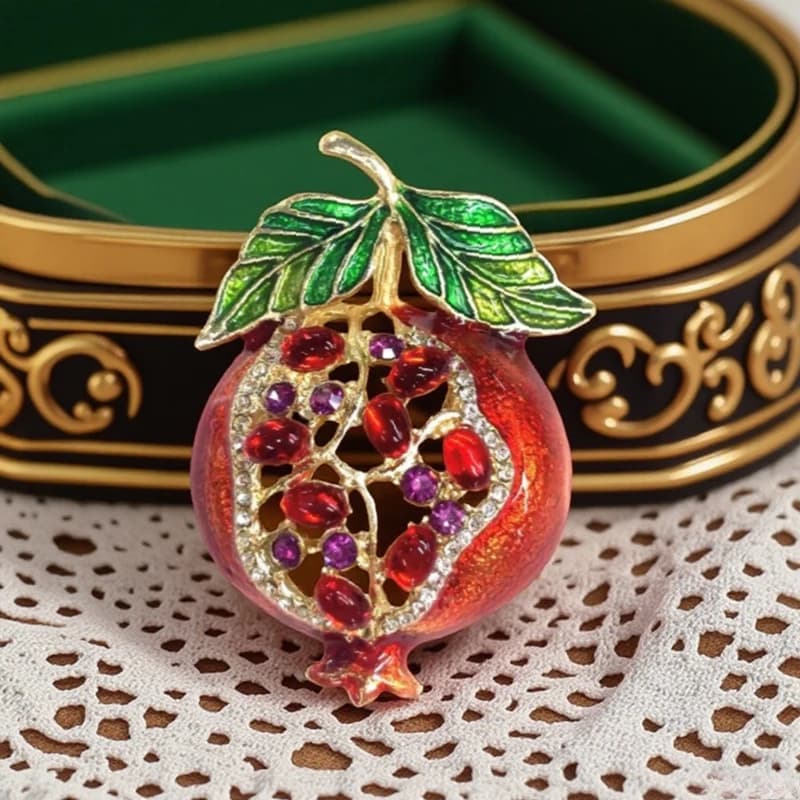 Baroque Luxury Beautiful Pomegranate Fruit Openwork Design Men's and Women's Brooch Pin,Jewelry and Accessories Party Gifts