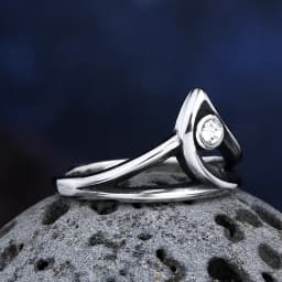 Fashion 2024 New 316L Stainless Steel Enagagement Saga Cos Game Ring With Zircon For Man Women Geometric Jewelry Valentine Gift