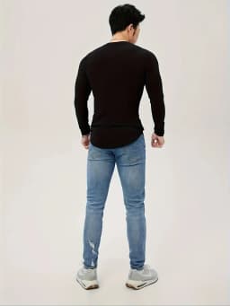 Men Slim Fit Fashion Long Sleeved Top Fitness Motion Hip Hop Streetwear Running And Fitness V Neck Trend Top