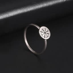 Skyrim Nordic Vegvisir Runic Compass Ring Stainless Steel Aegishjalmur Helm of Awe Rings Amulet Jewelry for Women Men