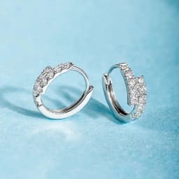Huitan Trendy Women's Hoop Earrings Dainty Dazzling Cubic Zirconia Silver Color Crystal Circle Earrings Exquisite Female Jewelry