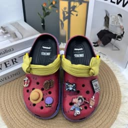 New One Piece Luffy Roronoa Zoro high-fashion cartoon sandals, creative unisex versatile soft-soled non-slip breathable slippers