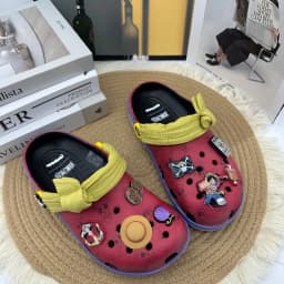 New One Piece Luffy Roronoa Zoro high-fashion cartoon sandals, creative unisex versatile soft-soled non-slip breathable slippers