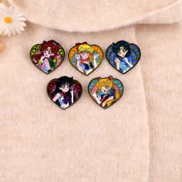 Cartoon Anime Brooches For Women Kawaii Enamel Pin Fashion Metal Badge Jewelry Clothing Backpack Accessories Girls Gift