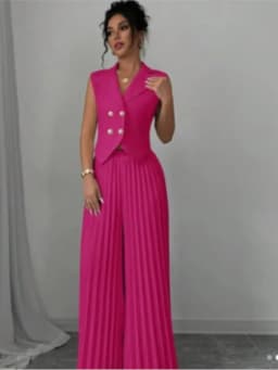 New Women's Fashion Vest Vest Pleated Skirt And Pants Set Summer Temperament Elegant And Simple Solid Color Trousers Sets
