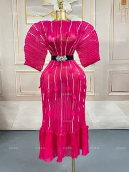 2026 New Waist and Thin Loose Women's Clothing Eugen Yarn Miyake Temperament Pleated Three-dimensional Flower Dress