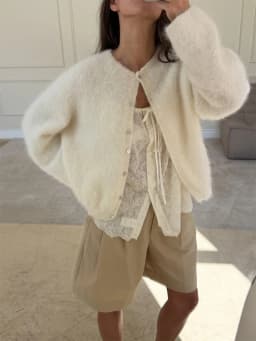 Bornladies 2026 New Lazy Style Cardigan Women's Spring and Autumn Loose Round Neck Knitted Jacket Soft Long Sleeved Sweater