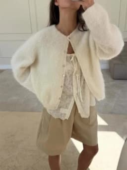 Bornladies 2026 New Lazy Style Cardigan Women's Spring and Autumn Loose Round Neck Knitted Jacket Soft Long Sleeved Sweater