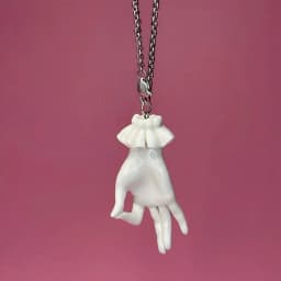 Funny Banana Pendant Necklace Resin Hand-Sculpted Banana Necklace Cute Lifelike Fruit Necklace Jewelry Creative Gift