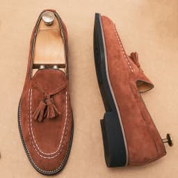 New Tassel Loafers Men's Green Brown Pointed Suede Leather Casual Shoes Wedding Dress Homecoming Footwear Zapatos Hombre