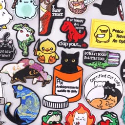 Hot New Animal Cat Embroidered Patches Iron On Patches For Clothing Thermoadhesive Patches Cartoon/Frog Dinosaur Duck Patch DIY