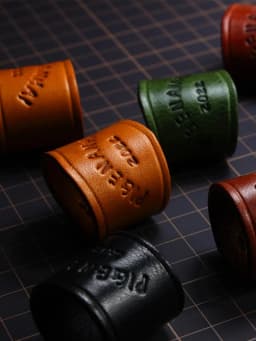 Pigenanhai Handmade Leather Men's Scarf Buckle Small Square Scarf British Style Neck Scarf Youth Winter Fashion Accessory
