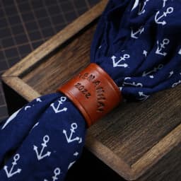 Pigenanhai Handmade Leather Men's Scarf Buckle Small Square Scarf British Style Neck Scarf Youth Winter Fashion Accessory