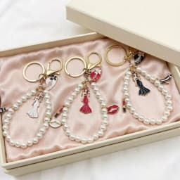 New Imitation Pearl Keychain Elegant Lady Beaded Dress Lipstick High Heel Model Charms Bag Pendant Women Accessory Keyring Gift