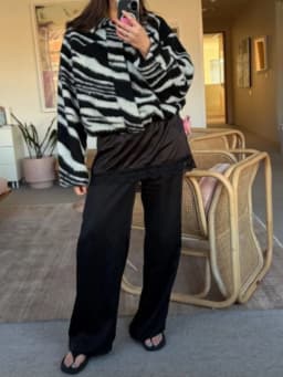 Women Zebra Print Faux Fur Jacket Lapel Collar Fluffy Long Sleeve Cropped Coat  Autumn Warm Winter Casual Chic Street Top 2026
