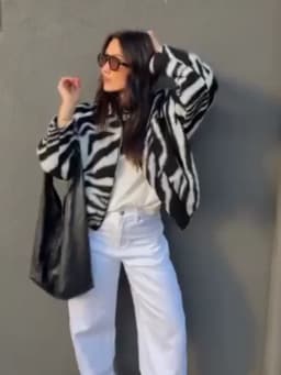 Women Zebra Print Faux Fur Jacket Lapel Collar Fluffy Long Sleeve Cropped Coat  Autumn Warm Winter Casual Chic Street Top 2026