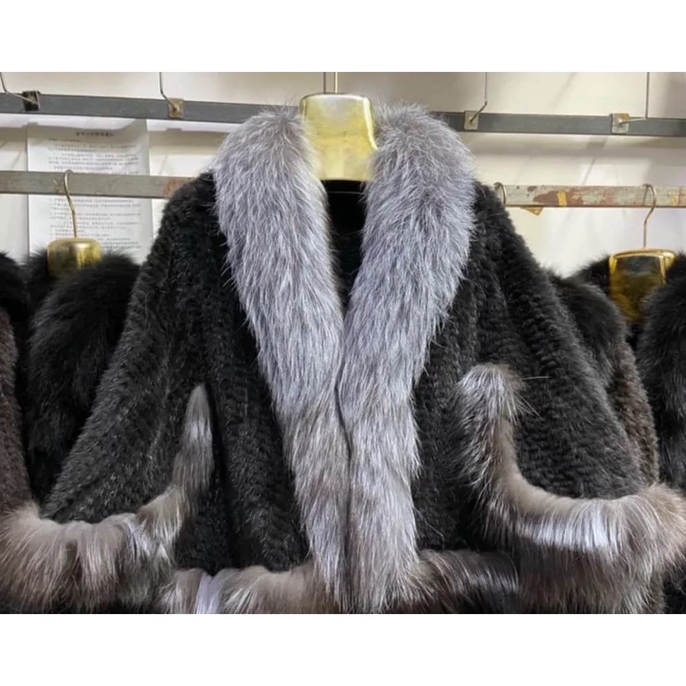 Ms.MinShu Women's Shawl Sleeveless Hand Woven Natural Mink Cape With Fox Fur Collar Trim