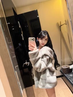 Chen Yinduo Winter New Style Thick Korean High-End Feeling Women's Fur Coat with Hood Long Sleeve Elegant Fashion Outerwear