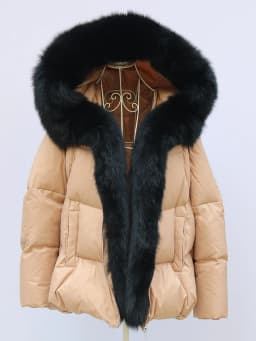 New Fashion Outerwear Puffer Jacket 2024 Women Coat White Duck Down Jacket Super Large Real Silver Fox Fur Collar Hooded
