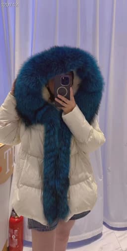 New Fashion Outerwear Puffer Jacket 2024 Women Coat White Duck Down Jacket Super Large Real Silver Fox Fur Collar Hooded