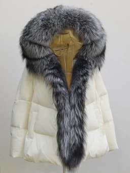 New Fashion Outerwear Puffer Jacket 2024 Women Coat White Duck Down Jacket Super Large Real Silver Fox Fur Collar Hooded