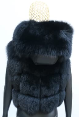Women's Hooded Fox Fur Vest Coat Short 2025 Fur Outerwear Fashionable And Elegant