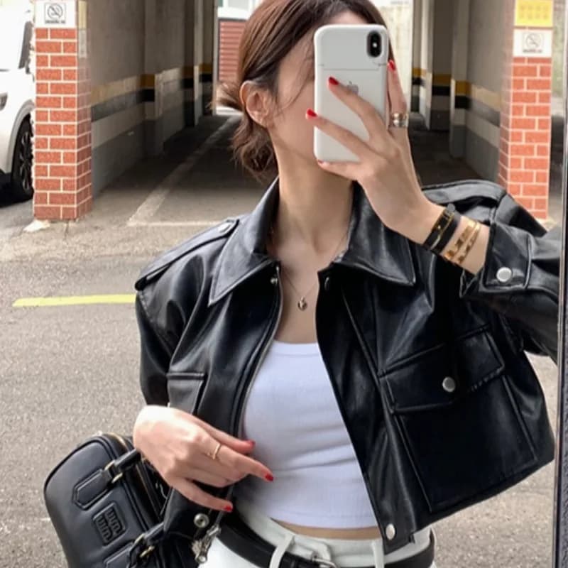 Casual Style Short Leather Jacket Women's Zipper Collar Fashionable Versatile Design Korean Style Early Spring 2026