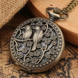 Vintage Bronze Wild Animal Pattern Necklace Watches Wolf/Eagle/Deer/Bear/Horse/Birds Retro Elegant Quartz Pocket Clock
