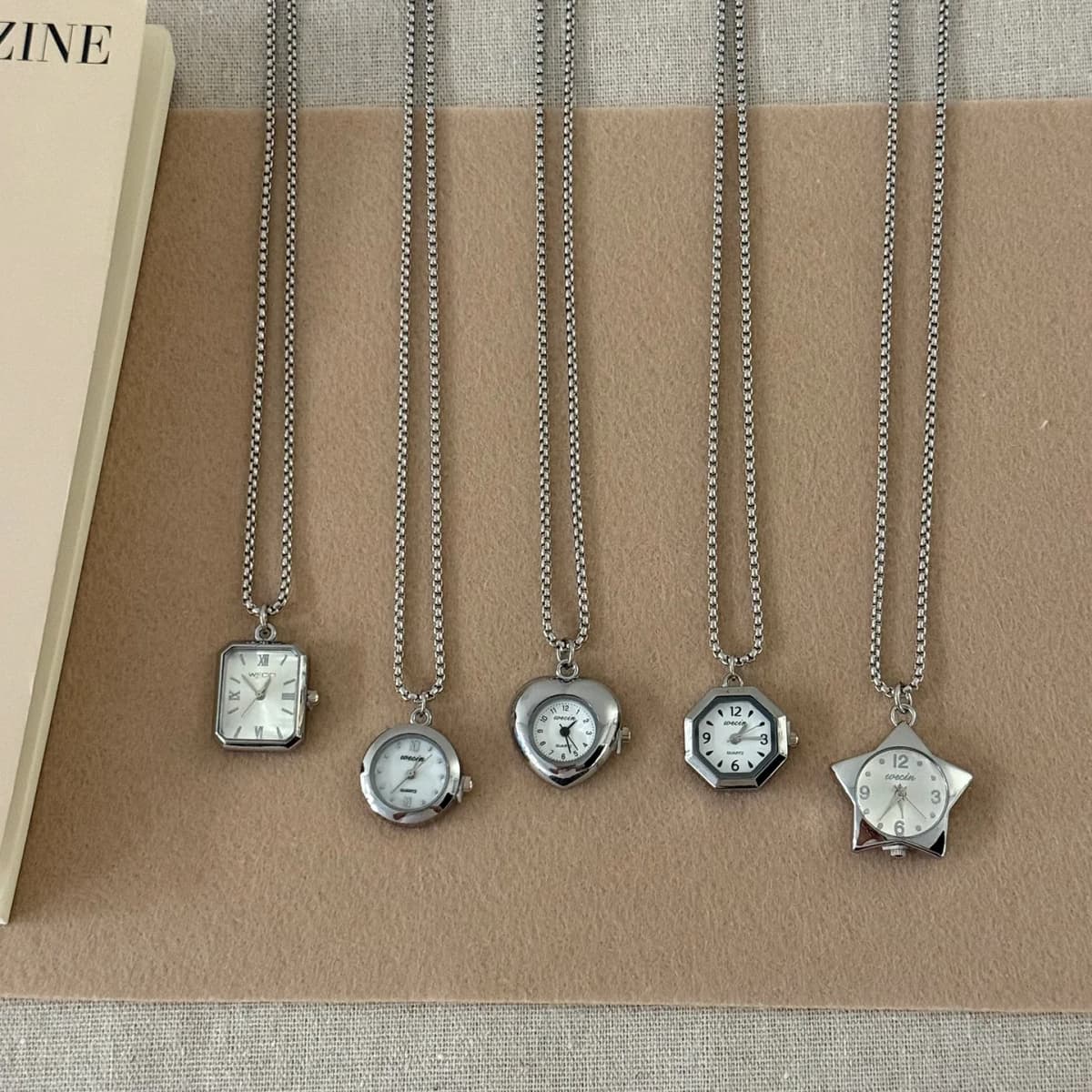 Retro Silver Pocket Watch,Pendant Necklace,Women's Niche High-End Sense,Unique Long Sweater Chain Watch,2026 New Accessories