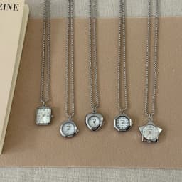 Retro Silver Pocket Watch,Pendant Necklace,Women's Niche High-End Sense,Unique Long Sweater Chain Watch,2026 New Accessories