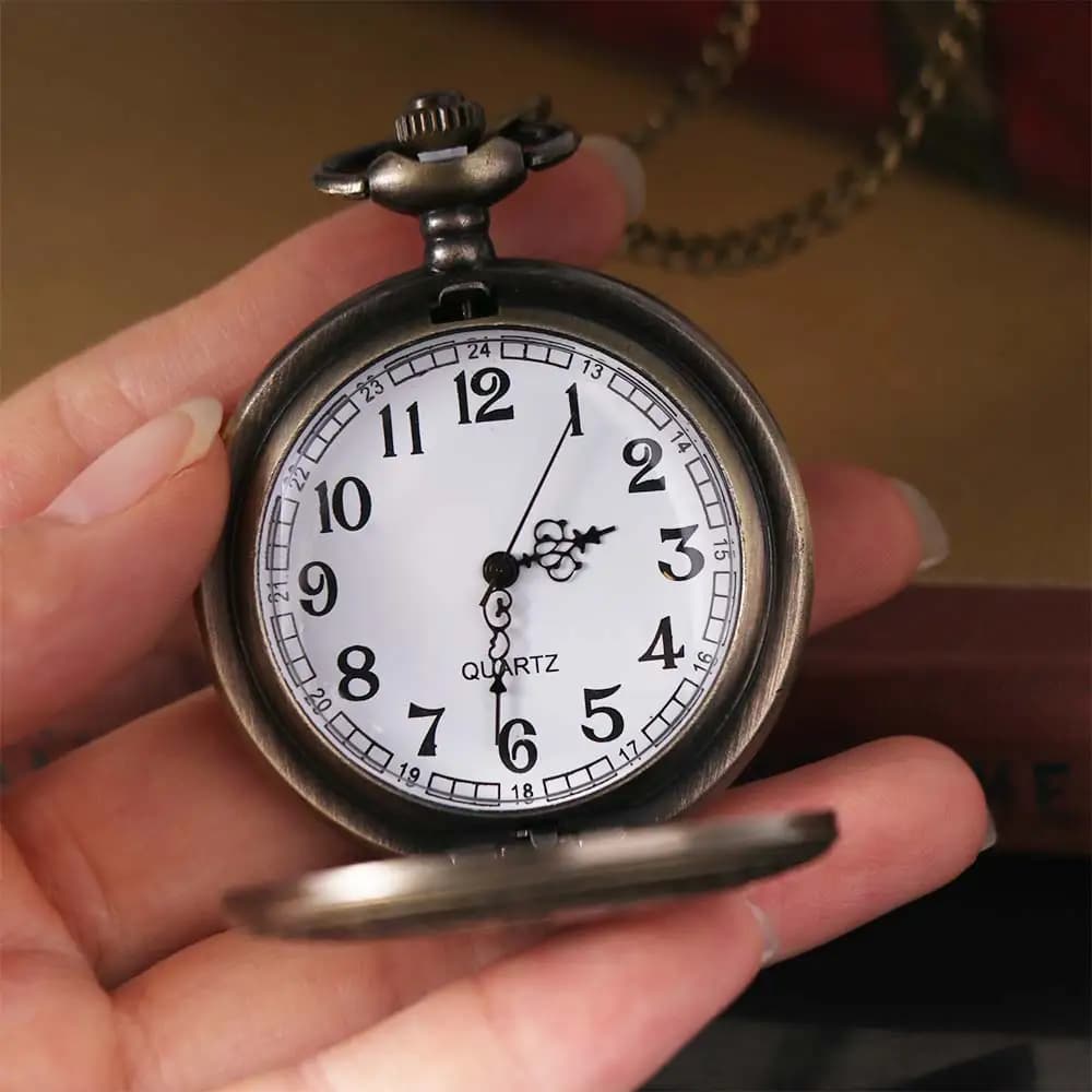Roman Scale Display Vintage Pocket Watch Necklace Chain Quartz Pendant Bronze Chain Clock Leisure Silver Retro Hanging Watch